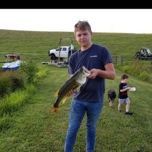 Meet your Posher, Hunter